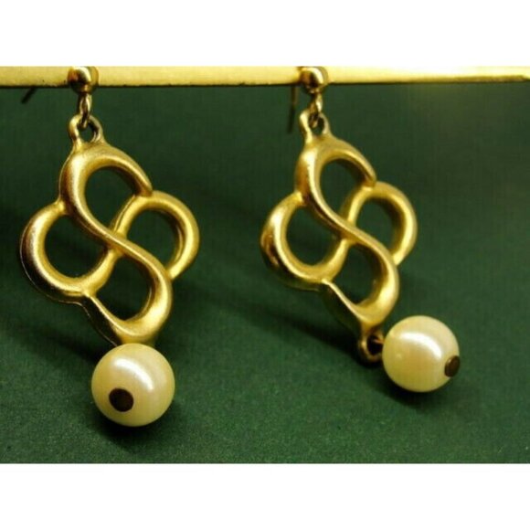 Infinity The Limited Gold Tone Vertical Drop Dangle Hook Earrings Womans - Picture 1 of 5